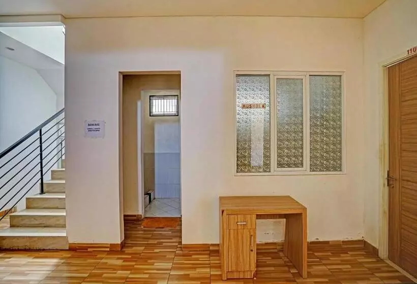 Hotelli Oyo 91989 K24 Residence Syariah