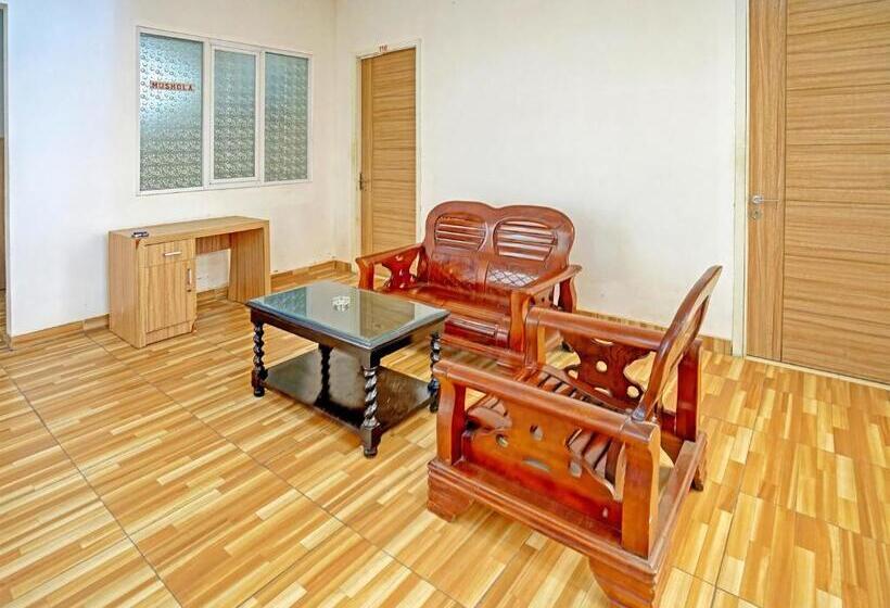 בית מלון כפרי Oyo 91989 K24 Residence Syariah