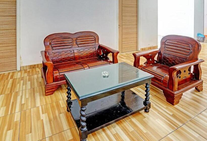 בית מלון כפרי Oyo 91989 K24 Residence Syariah