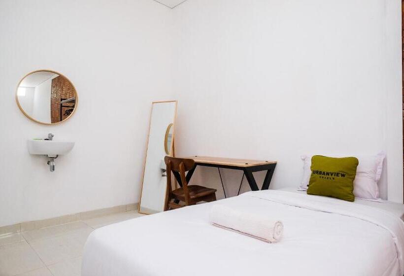 هتل Urbanview Griya Kusumo Seturan Yogyakarta