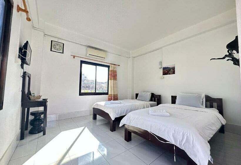 Hotel Vangvieng Santara