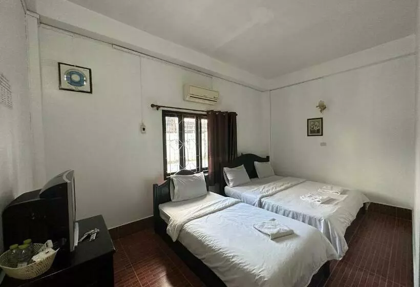 ホテル Vangvieng Santara