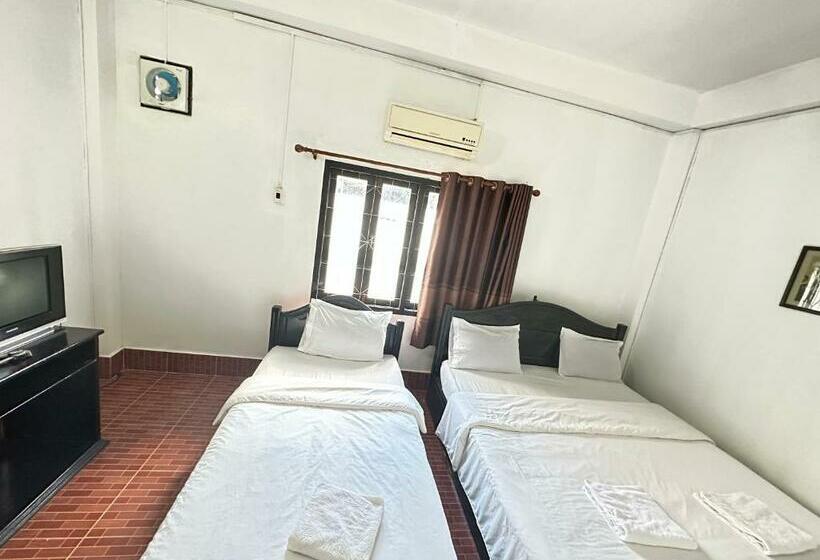 Hotel Vangvieng Santara