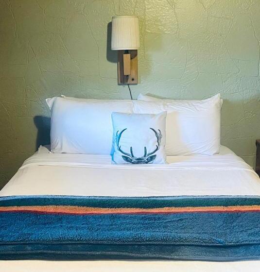 فندق على الطريق Lodge At Poncha Springs