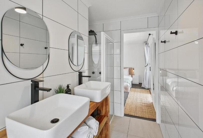 ペンション Private Outdoor Spa, Fire Pit The Retreat Coolum Beach