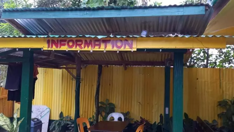 Majatalo Rodel Yellow Hauz