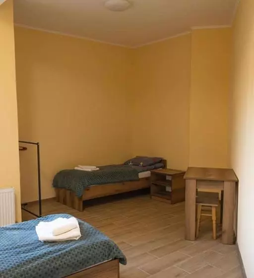 ユースホステル Your Home