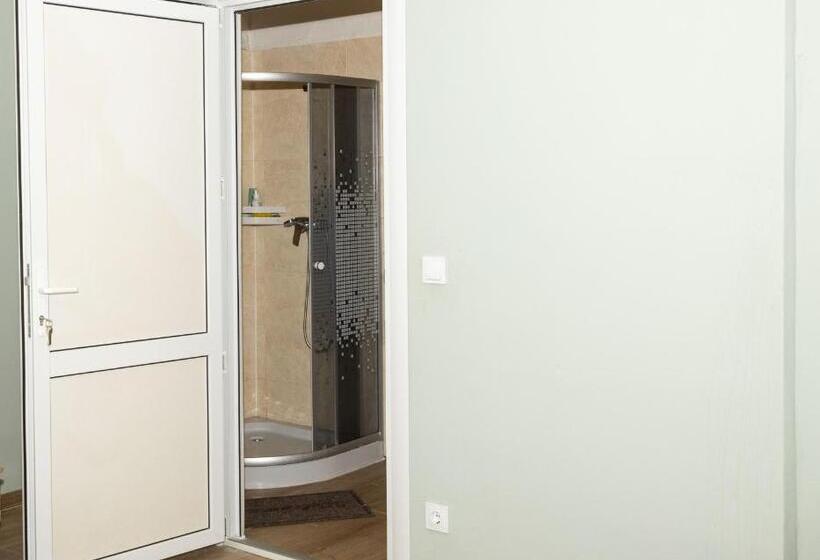 ユースホステル Your Home