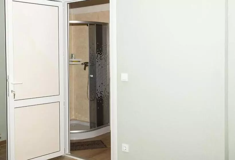 ユースホステル Your Home