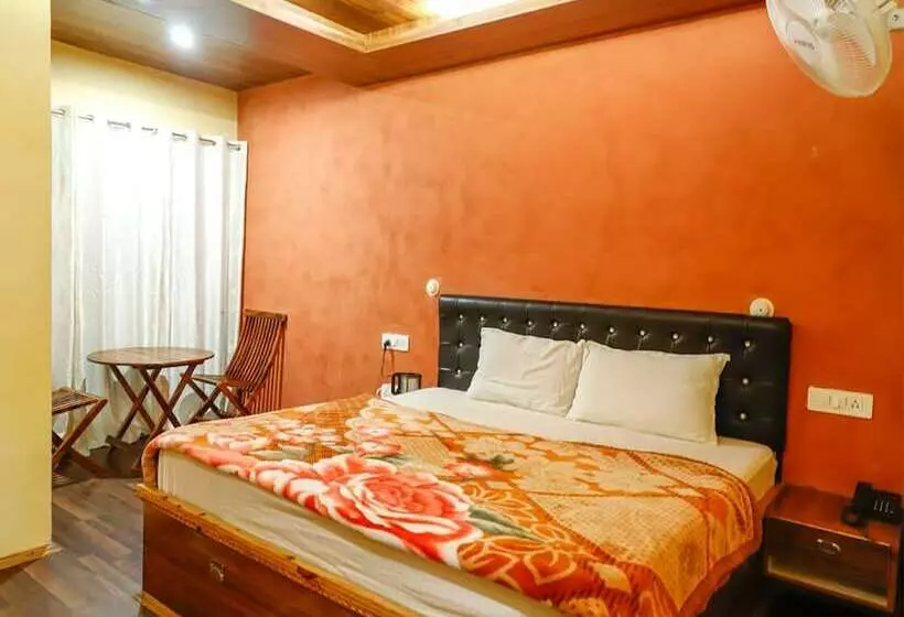 Aamiaismajoitus (B&B) Chanshal Camps And Resort