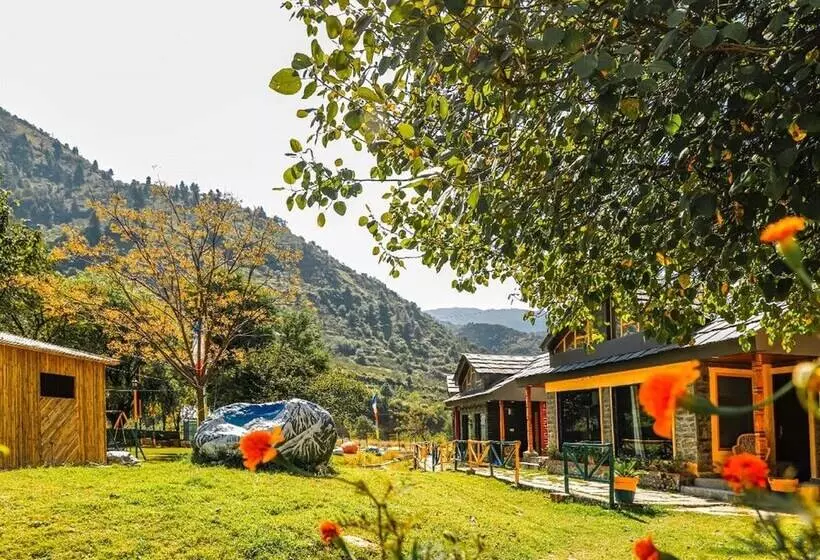 Aamiaismajoitus (B&B) Chanshal Camps And Resort