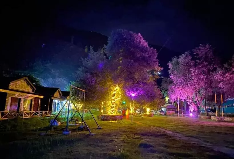 Aamiaismajoitus (B&B) Chanshal Camps And Resort