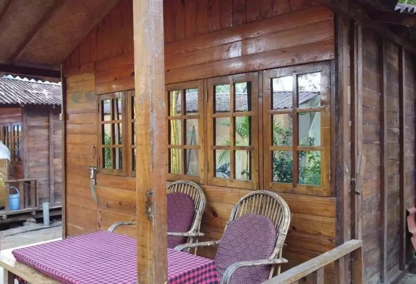 Aamiaismajoitus (B&B) Fernandes Bar And Restaurant