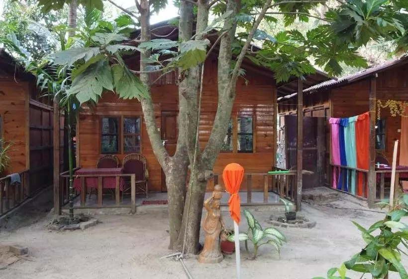 Aamiaismajoitus (B&B) Fernandes Bar And Restaurant