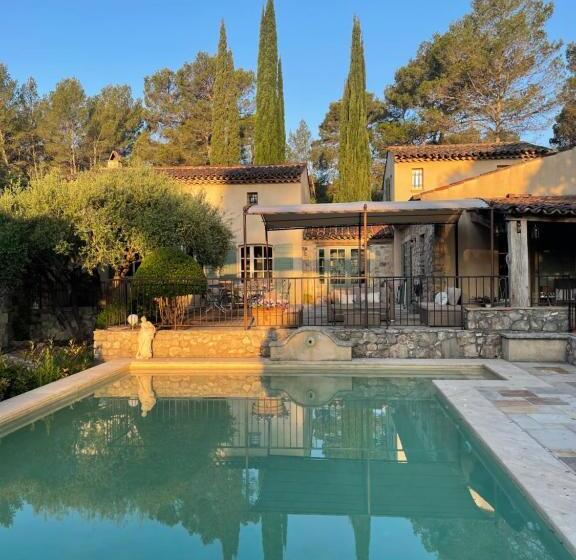 צימר Le Mas De La Rose