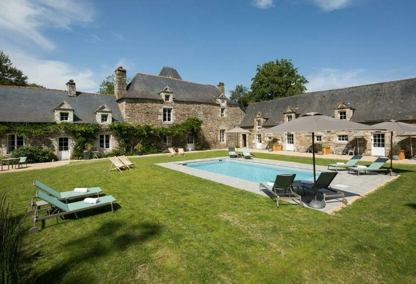 ベッドアンドブレックファースト Manoir Du Vau D Arz Gîtes Et Chambres D Hôtes Avec Piscine