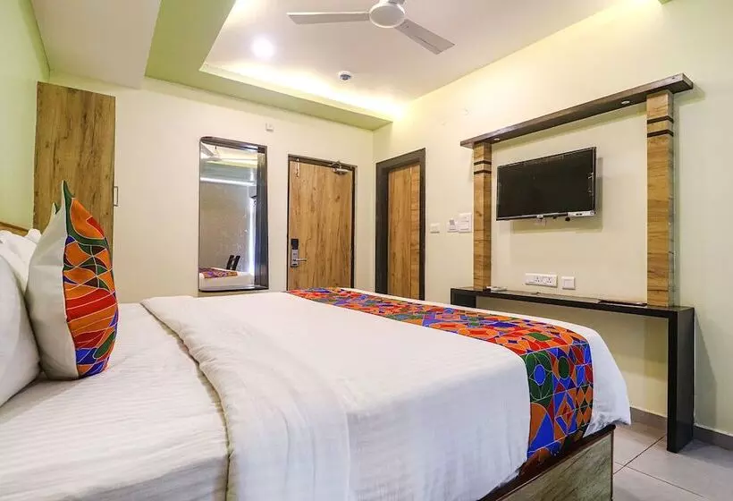 Fabhotel Sva