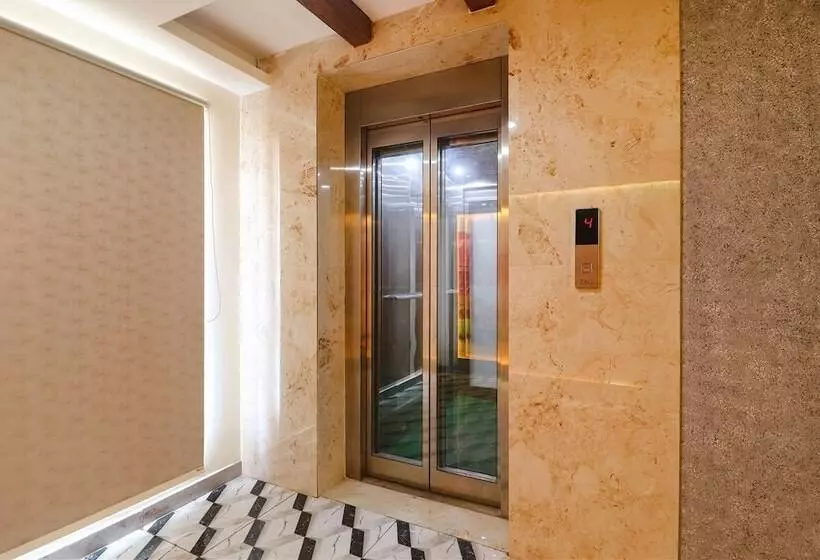 Fabhotel Sva