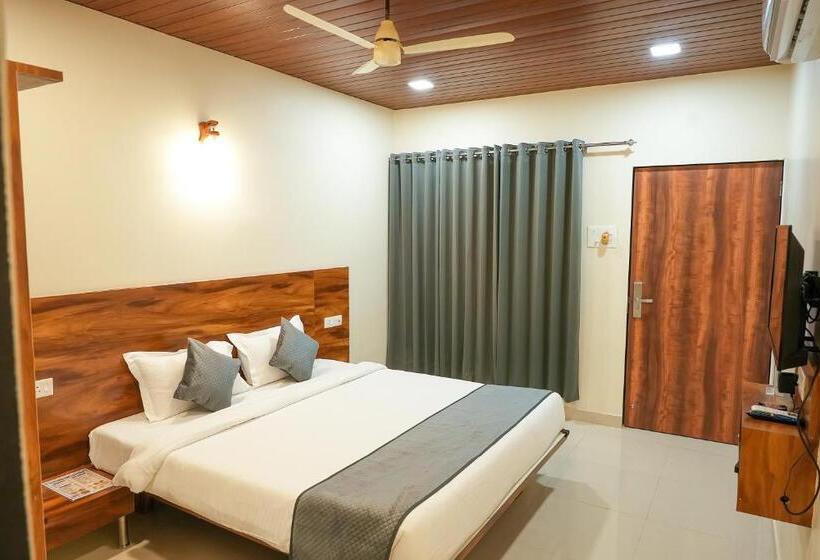 בית מלון כפרי Novobliss Resorts