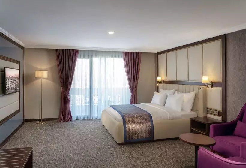 Hotelli Ramada Plaza By Wyndham Silivri