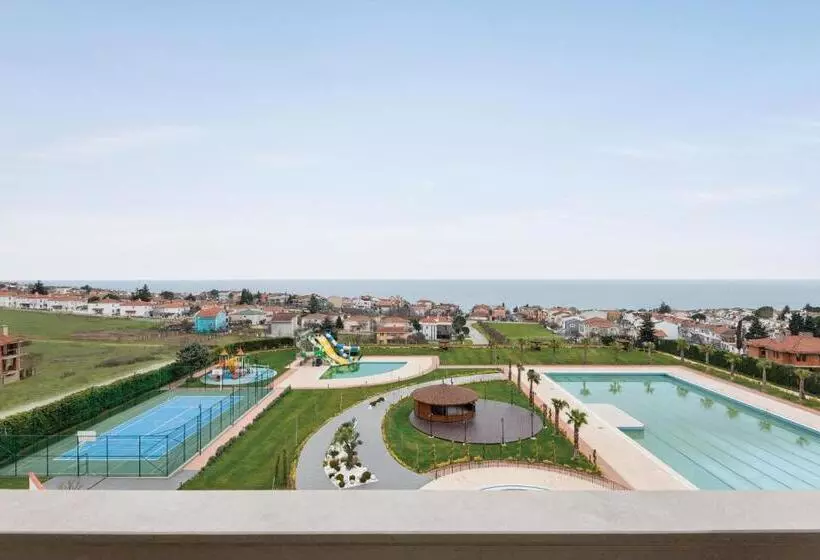 Hotelli Ramada Plaza By Wyndham Silivri