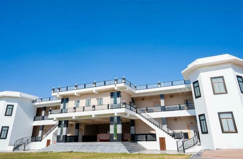 Hotel Resort Golden Cave