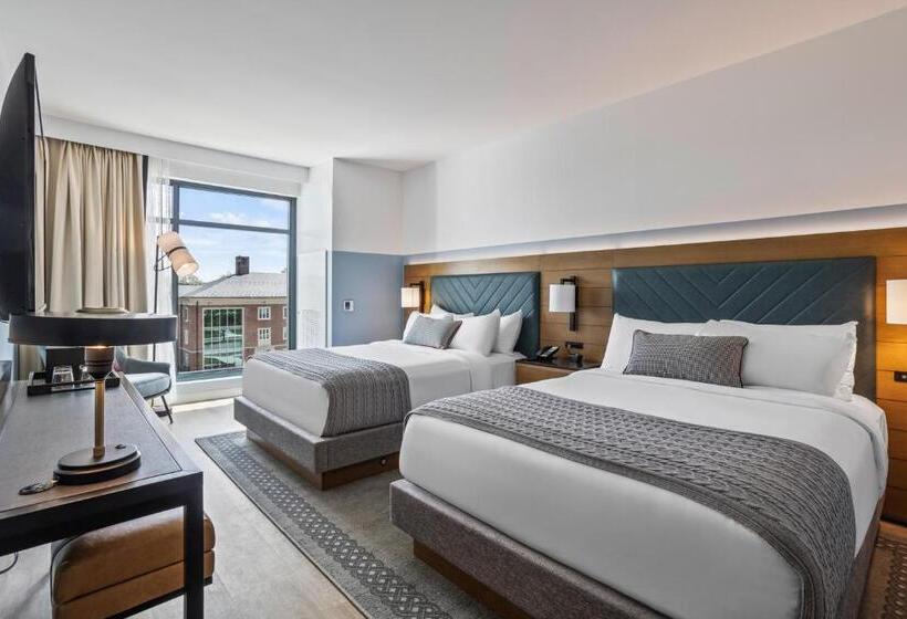 호텔 The Highlander