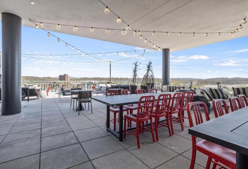 호텔 The Highlander