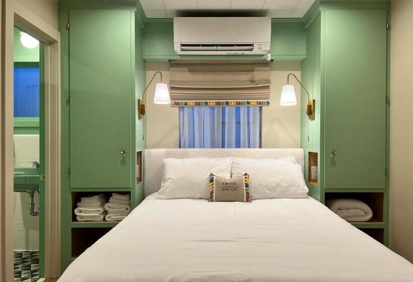 فندق على الطريق Blue Ridge Tourist Court