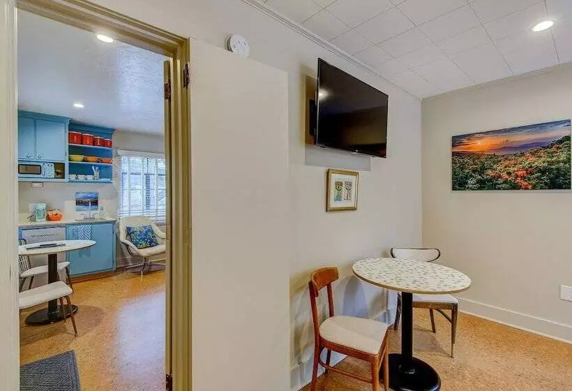 モーテル Blue Ridge Tourist Court