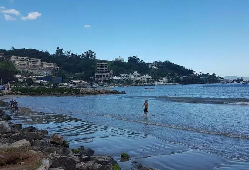 Majatalo Hospedagem 20m Da Praia