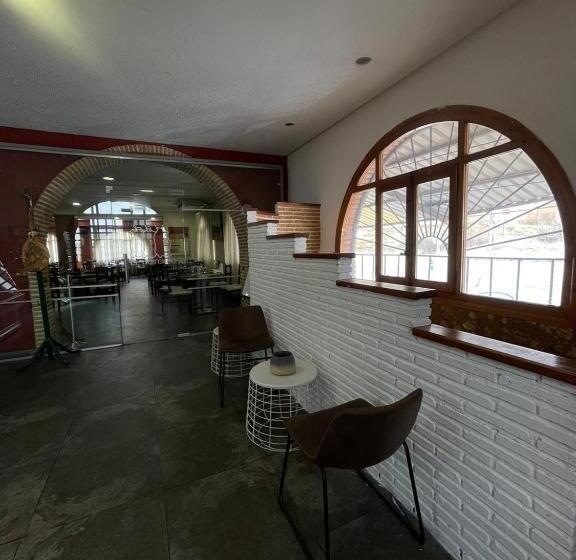 פנסיון Hostal El Botero