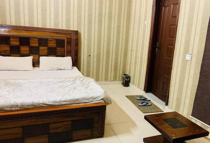 پانسیون Moon Light Guesthouse