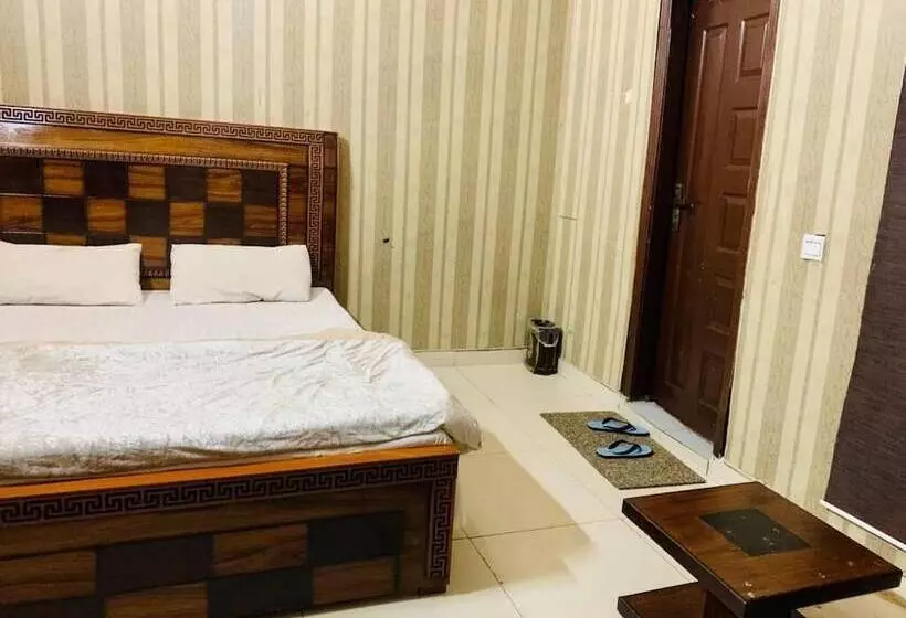پانسیون Moon Light Guesthouse