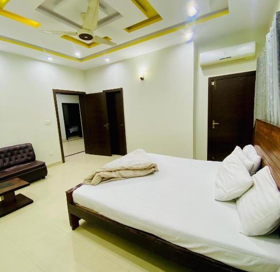 پانسیون Moon Light Guesthouse