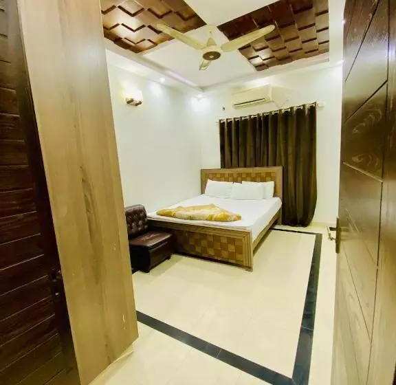 پانسیون Moon Light Guesthouse