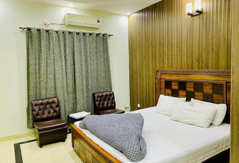 پانسیون Moon Light Guesthouse