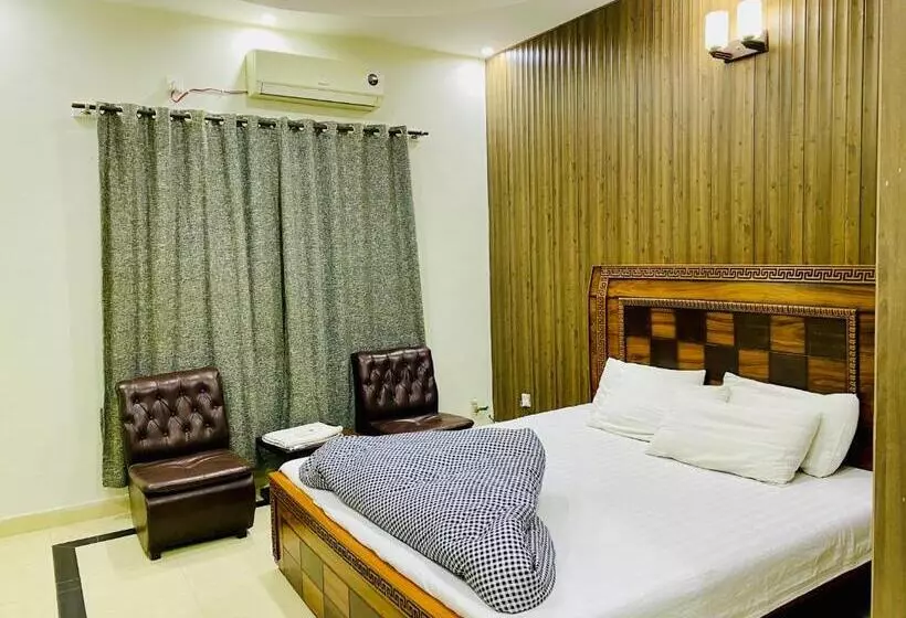 پانسیون Moon Light Guesthouse