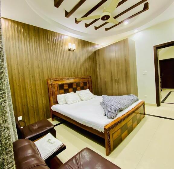 پانسیون Moon Light Guesthouse