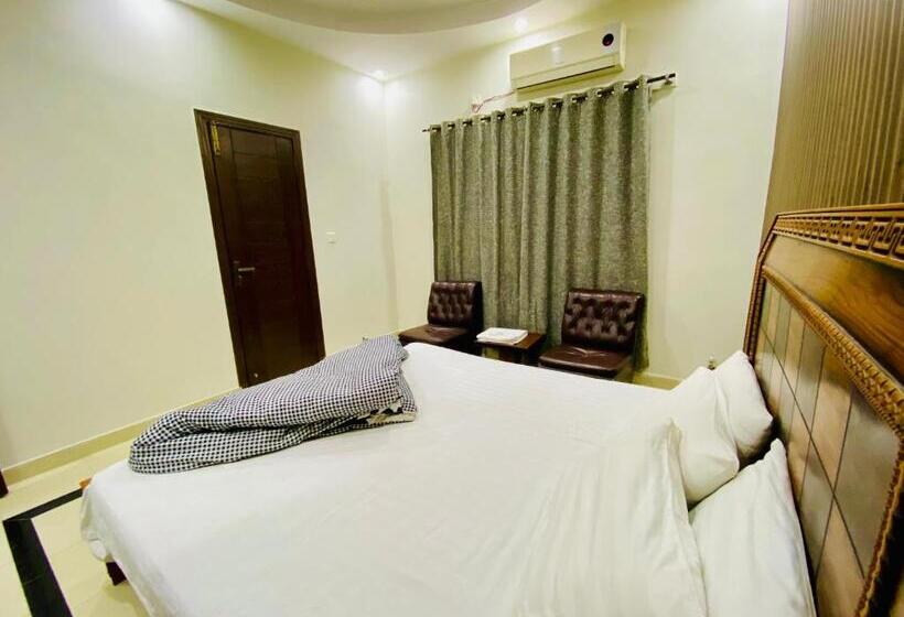 پانسیون Moon Light Guesthouse