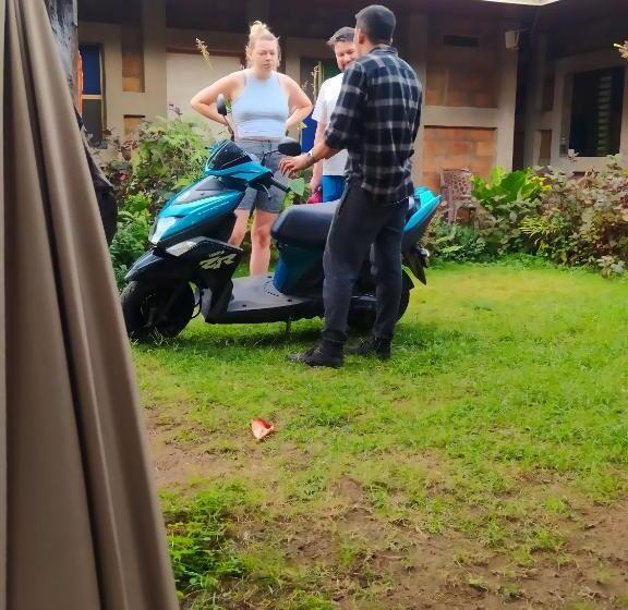 پانسیون Rustic House Hostel