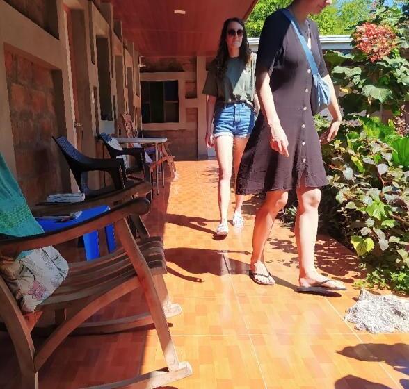 پانسیون Rustic House Hostel