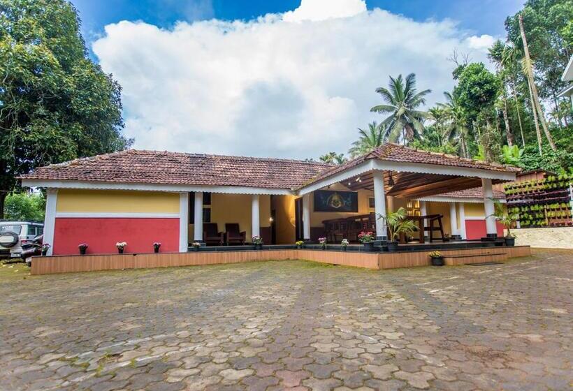 אתר נופש Chandragiri Wayanad Pool Bungalow By Voye Homes