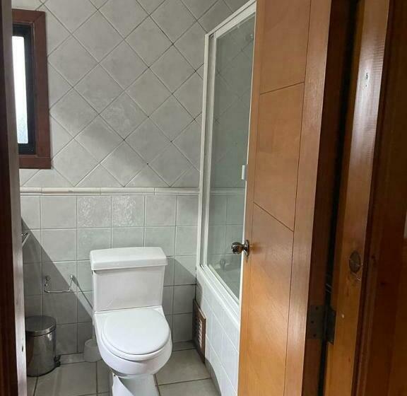 B&b En Cómoda Casa Con Piscina