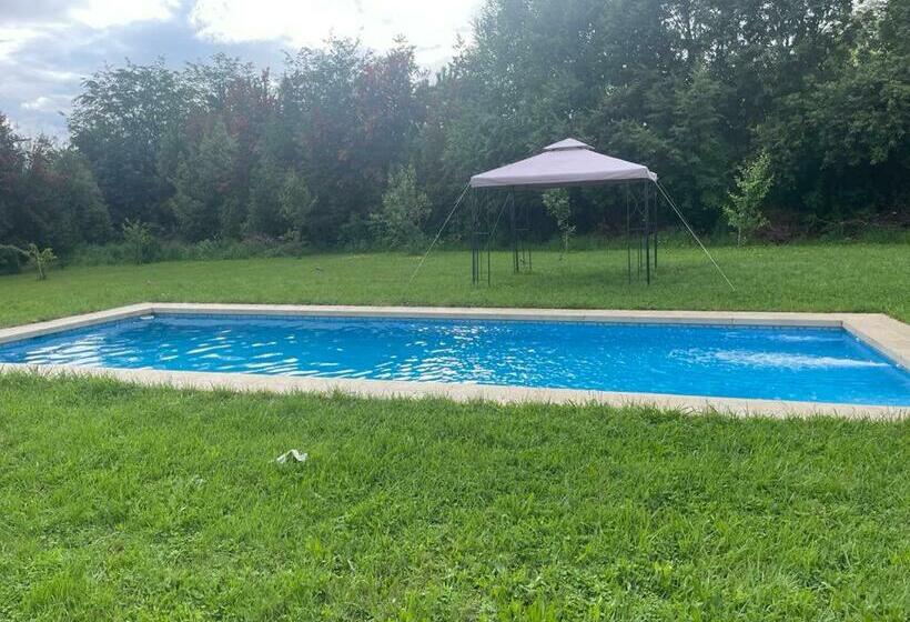 B&b En Cómoda Casa Con Piscina