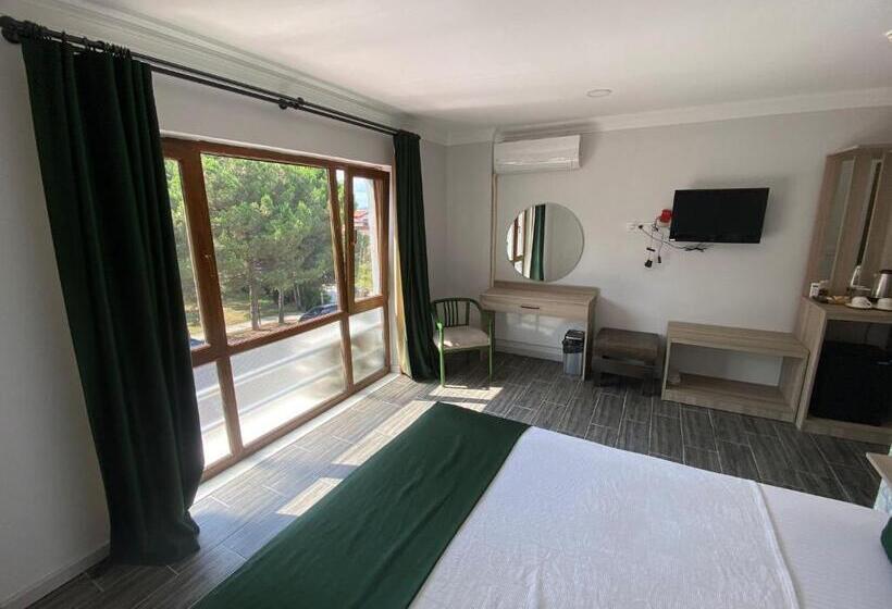 مبيت وإفطار Nayada Otel Spa