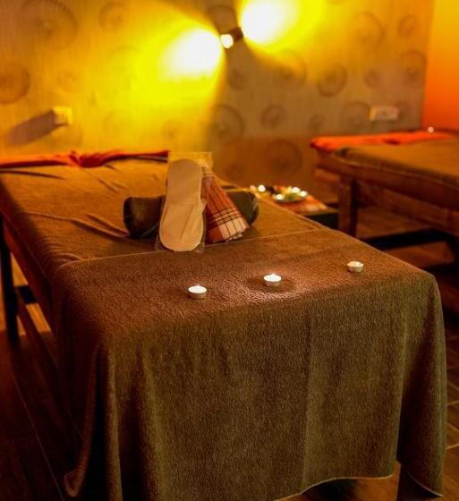 مبيت وإفطار Nayada Otel Spa