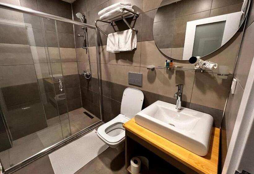 مبيت وإفطار Nayada Otel Spa