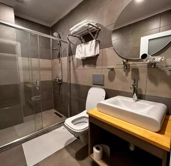 ベッドアンドブレックファースト Nayada Otel Spa