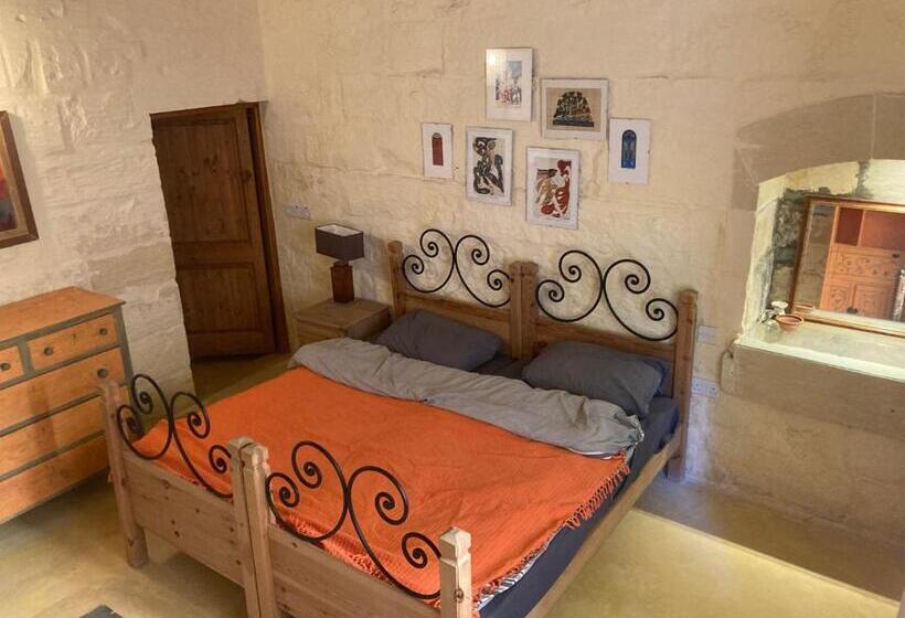 تختخواب و صبحانه Peaceful Farmhouse Stay With Cozy Yard